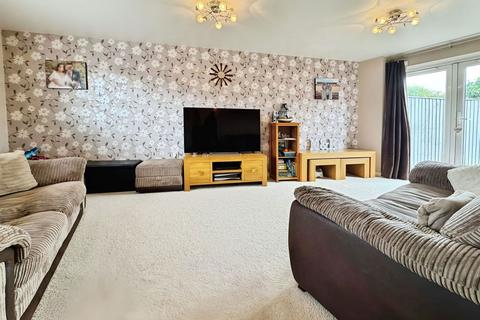 53 Hatch Road, Stratton St Margaret, Swindon, SN3 4XY