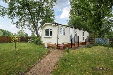 2 bedroom park home for sale, High Trees, Holloway Hill, Lyne, Surrey, KT16