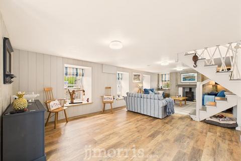 3 bedroom link detached house for sale, Bank House, Upper West Street, Newport
