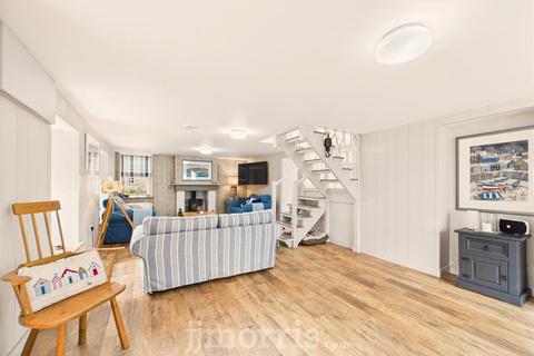 3 bedroom link detached house for sale, Bank House, Upper West Street, Newport