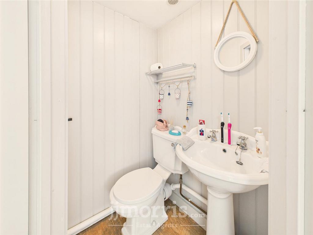 En Suite Wash Room
