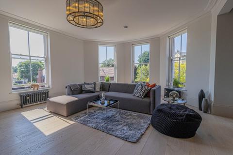 4 bedroom penthouse for sale, Cavendish Place, Cavendish Road, Bowdon, WA14