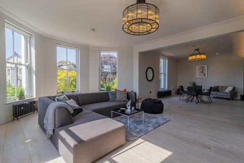 4 bedroom penthouse for sale, Cavendish Place, Cavendish Road, Bowdon, WA14