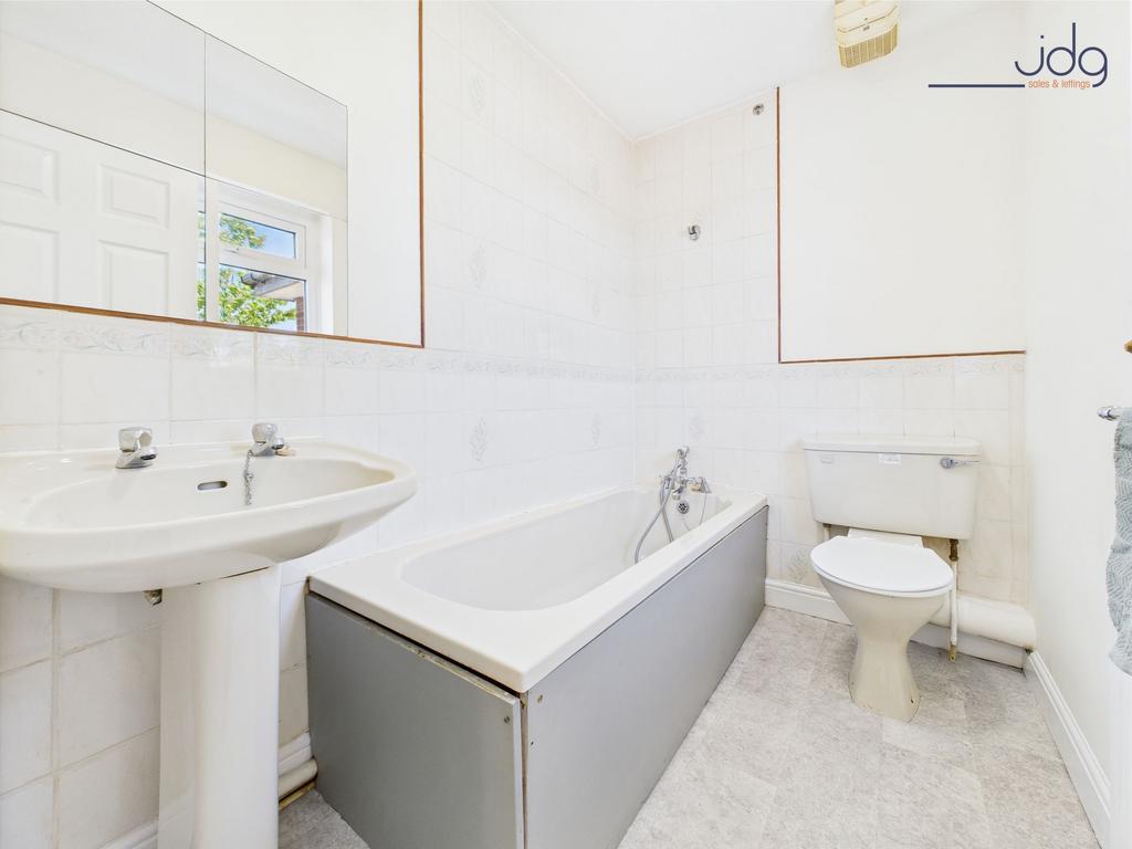 Four piece Bathroom