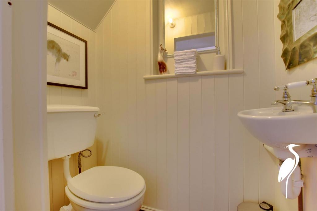 Cloakroom/WC