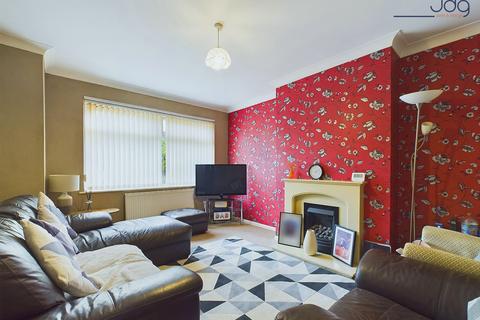 4 bedroom terraced house for sale, Glen View Crescent, Heysham | Four bedroom home in a great location