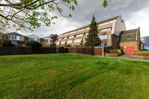 74 Distillery Walk, Brentford, TW8 0SG