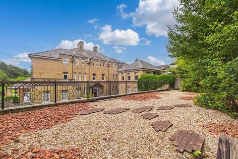 2 bedroom apartment for sale, Brettargh Drive, Haverbreaks | Private Estate Apartment