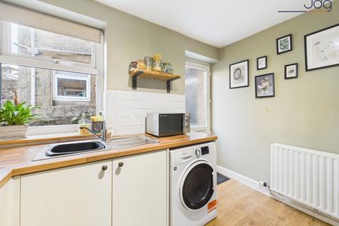12 Ashford Road, Lancaster, LA1 4QA