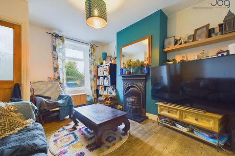 3 bedroom terraced house for sale, Moogate, Freehold | Check out the outdoor BBQ area!