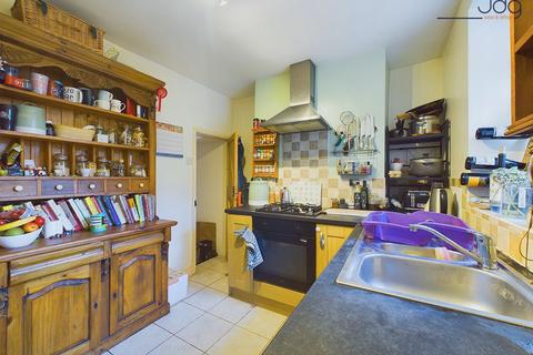 3 bedroom terraced house for sale, Moogate, Freehold | Check out the outdoor BBQ area!