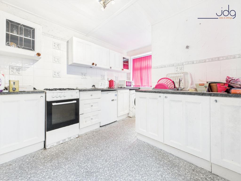 Spacious Kitchen