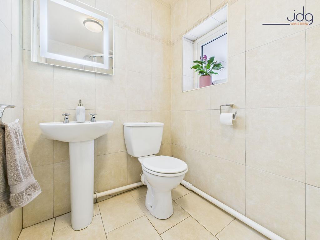 The ground floor wc