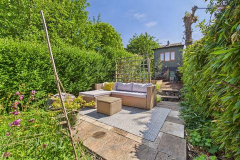 3 bedroom terraced house for sale, Windermere Road, Freehold - a home with 3 double bedrooms and superb garden