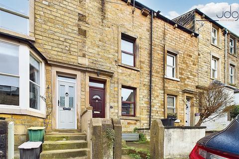 3 bedroom terraced house for sale, Windermere Road, Freehold - a home with 3 double bedrooms and superb garden