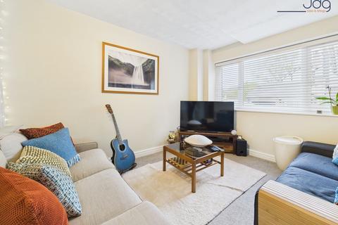6 Chelmsford Close, Lancaster, LA1 4BJ