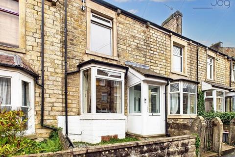 Windermere Road. Freehold | Nicely presented with new kitchen & bathroom