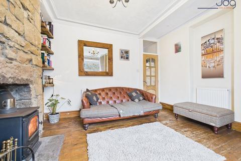 undefined, Windermere Road. Freehold | Nicely presented with new kitchen & bathroom