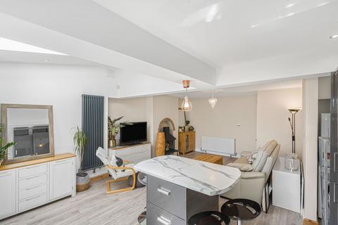 10 Damson Lane, Solihull, B91 2RD