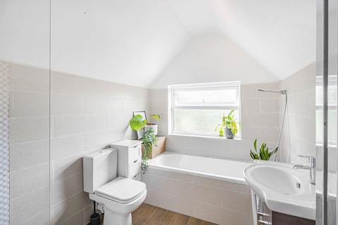 10 Damson Lane, Solihull, B91 2RD