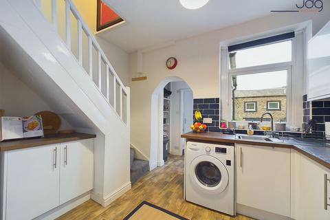 undefined, Woodville Street, Freehold | A home with well proportioned bedrooms