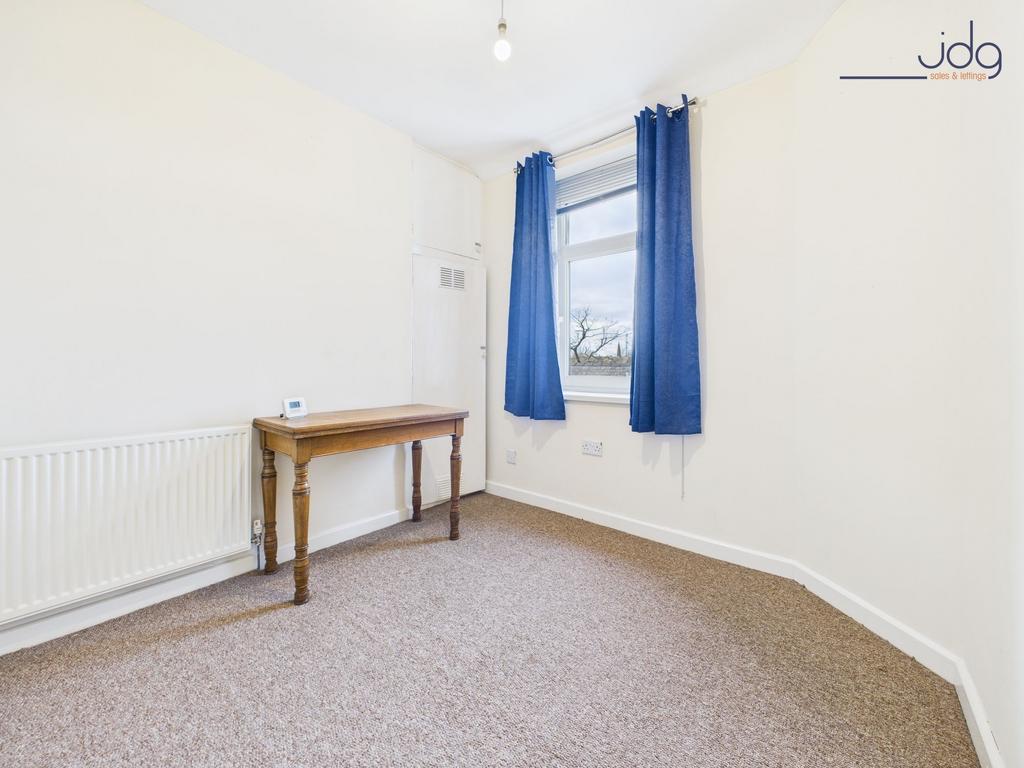 Study Room/Double Bedroom