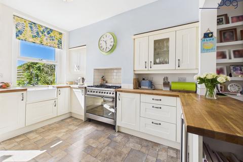 5 bedroom end of terrace house for sale, Fern Bank, Scotforth | A stunning double fronted period home