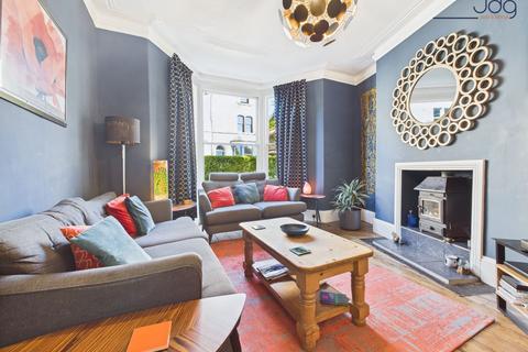 5 bedroom end of terrace house for sale, Fern Bank, Scotforth | A stunning double fronted period home