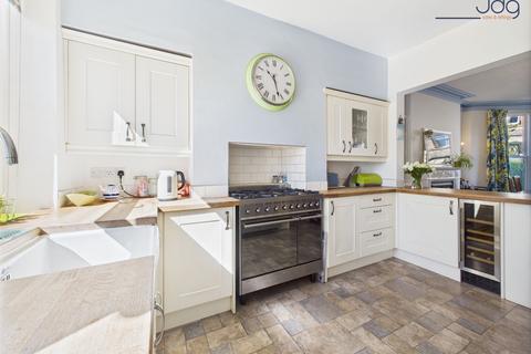 5 bedroom end of terrace house for sale, Fern Bank, Scotforth | A stunning double fronted period home