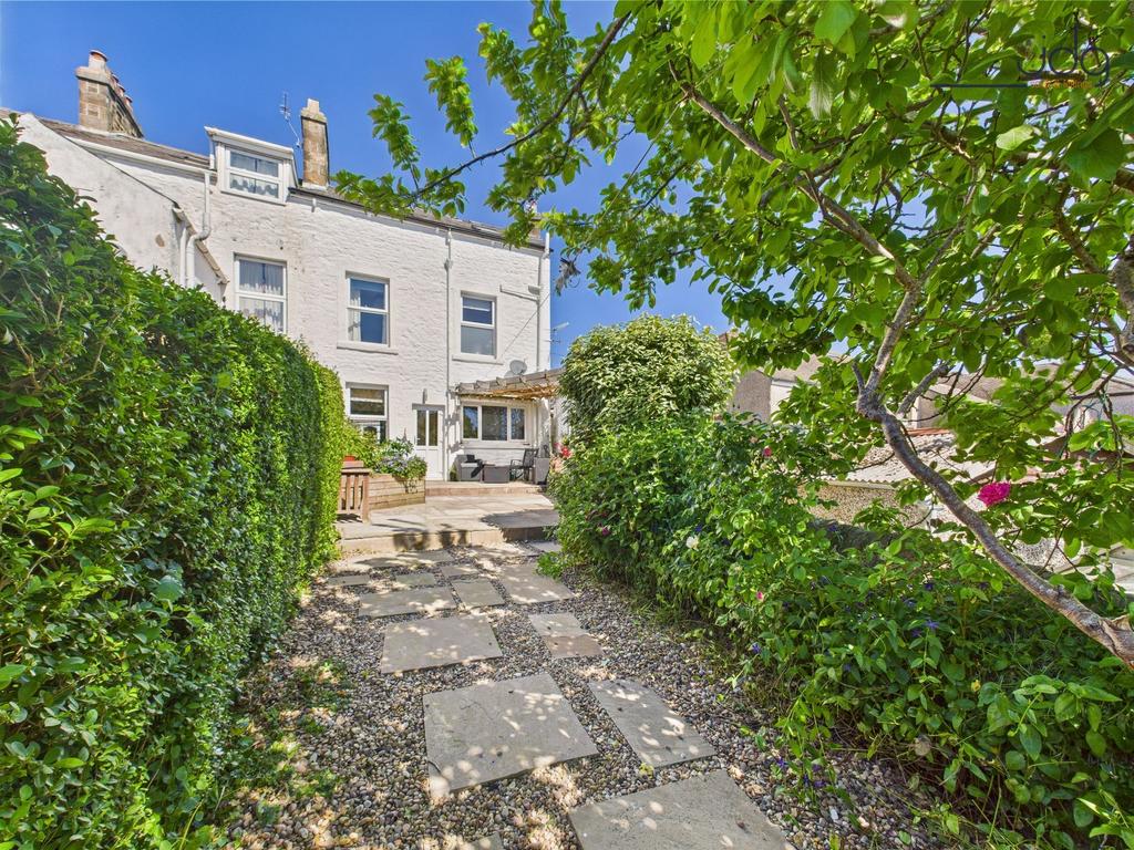 South Facing Private Garden