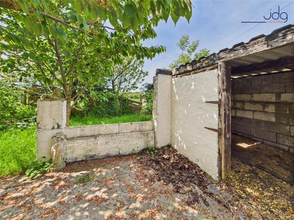 Stables and Garden space