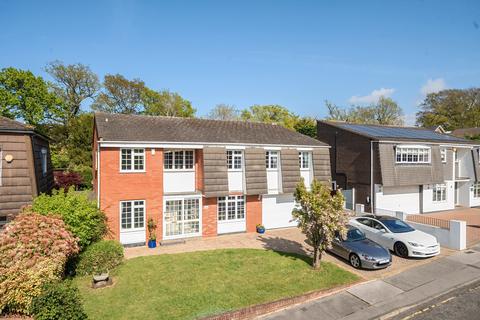 5 bedroom detached house for sale, Wolds Drive, Orpington