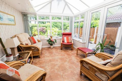 42 Abbey Drive, Bury, BL8 2HP