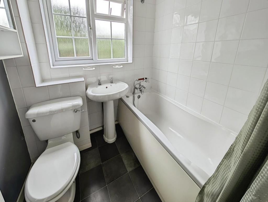 3e8a01c0-bath.jpg