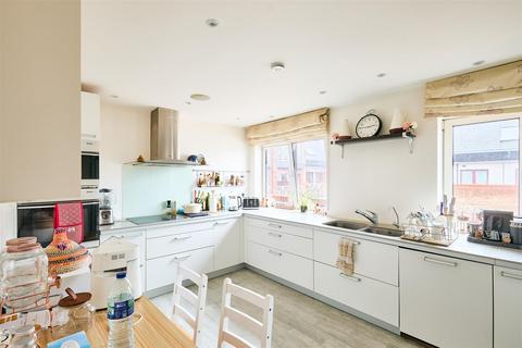 3 bedroom apartment to rent, Regent on the River, Fulham, SW6