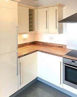 2 bedroom flat to rent, Cameronian Square, Gateshead NE8