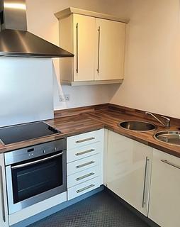 2 bedroom flat to rent, Cameronian Square, Gateshead NE8
