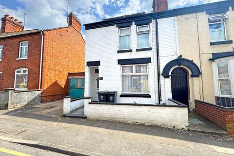 4 bedroom end of terrace house for sale, Queen Street, Rushden, Northamptonshire, NN10