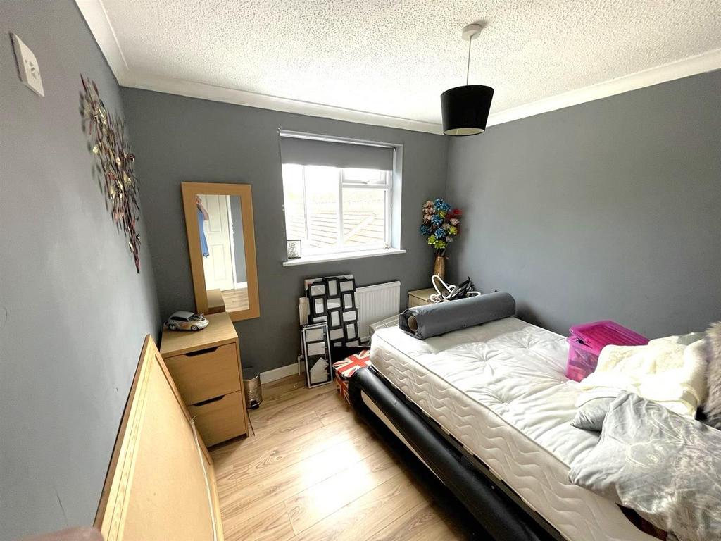 THYCHWKEj Ua3 S4b9 XJFcng.jpg