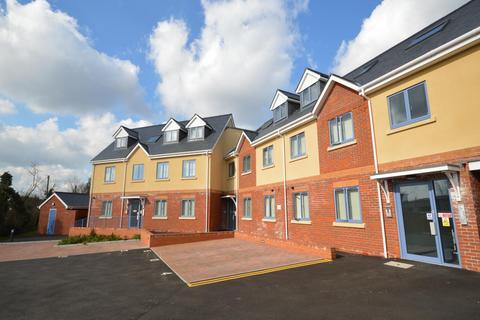 2 bedroom flat to rent - Weyhill Road, Hampshire SP10