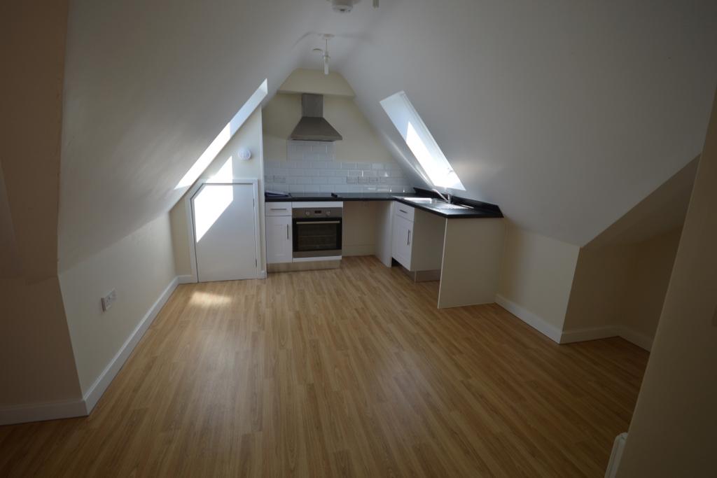 Lounge / Kitchen