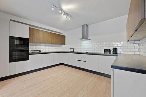 1 bedroom house of multiple occupation to rent, Hagden Lane, Watford, Hertfordshire
