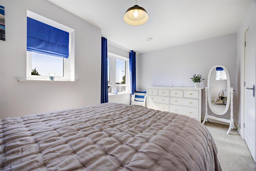 Bed1 04.jpg