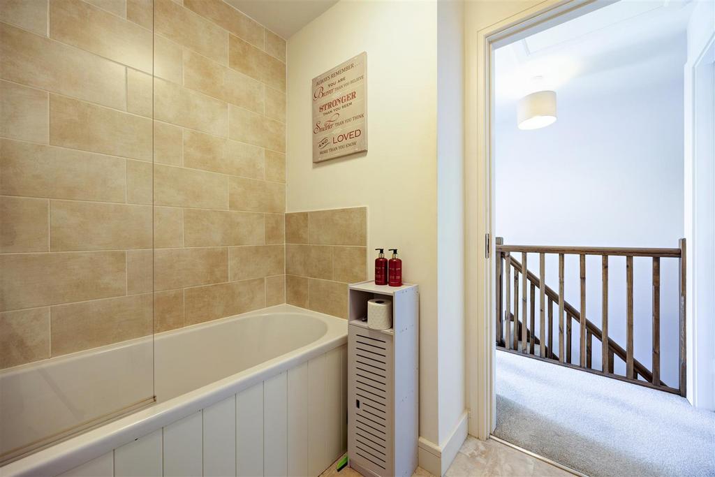 Bath 02.jpg