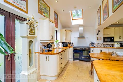 2 bedroom detached house for sale, Scott Hill, Clayton West, Huddersfield, West Yorkshire, HD8