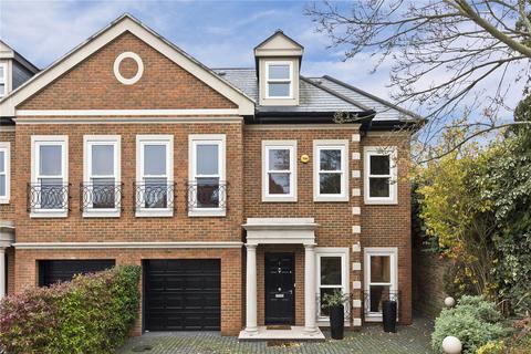 5 bedroom semi-detached house to rent, Warren Close, Esher, Surrey, KT10