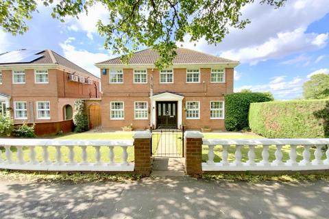 4 bedroom detached house for sale, Ingram Place, Cleethorpes