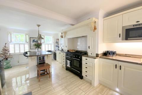4 bedroom detached house for sale, Ingram Place, Cleethorpes