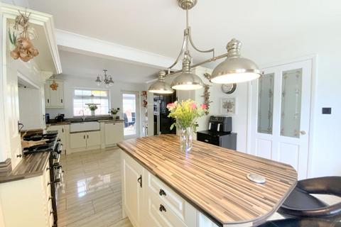 4 bedroom detached house for sale, Ingram Place, Cleethorpes