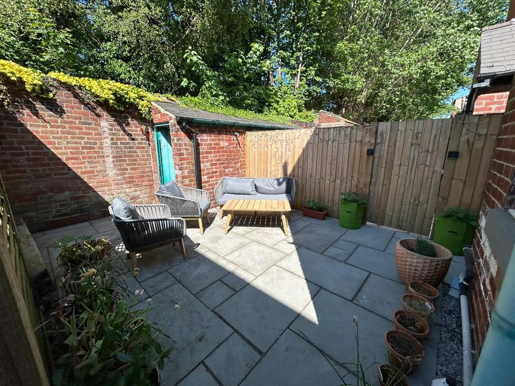 Rear Garden 2.jpg